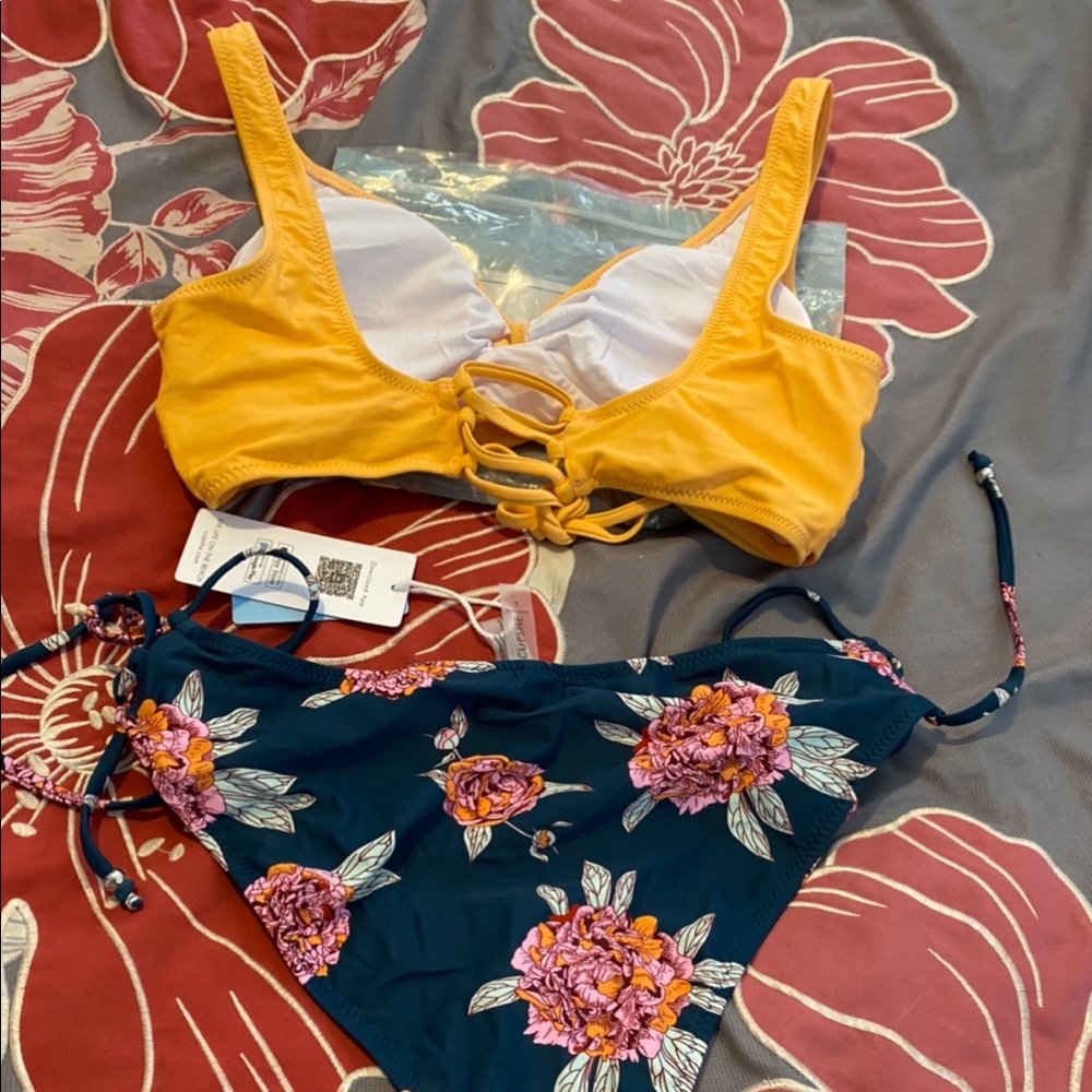 BNWT CUPSHE SWIMSUIT!